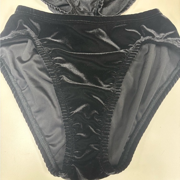 NWOT TRASHY LINGERIE Black High-Waisted Dance Panties in velvet and shiny sz M - Picture 3 of 9
